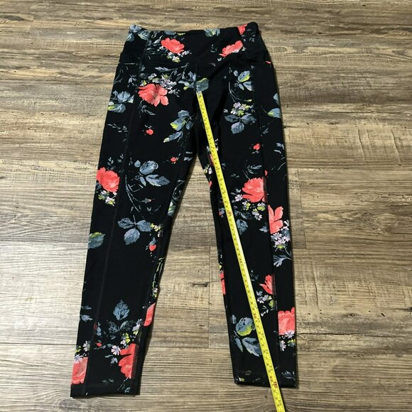 Victoria Secret Sport Women’s Black And Red Floral Athletic Leggings Stretch - Picture 3 of 9